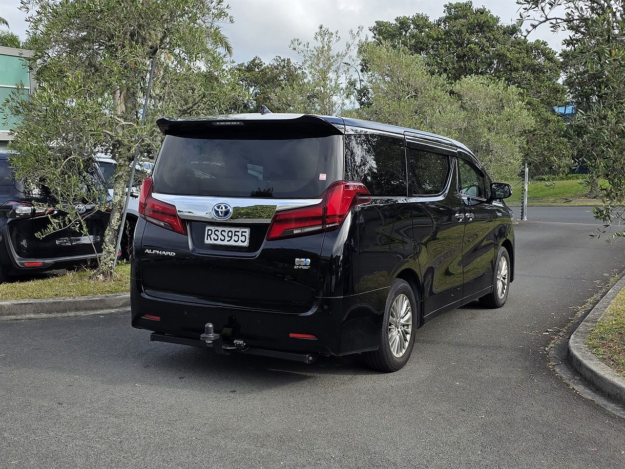 Vehicle image 3