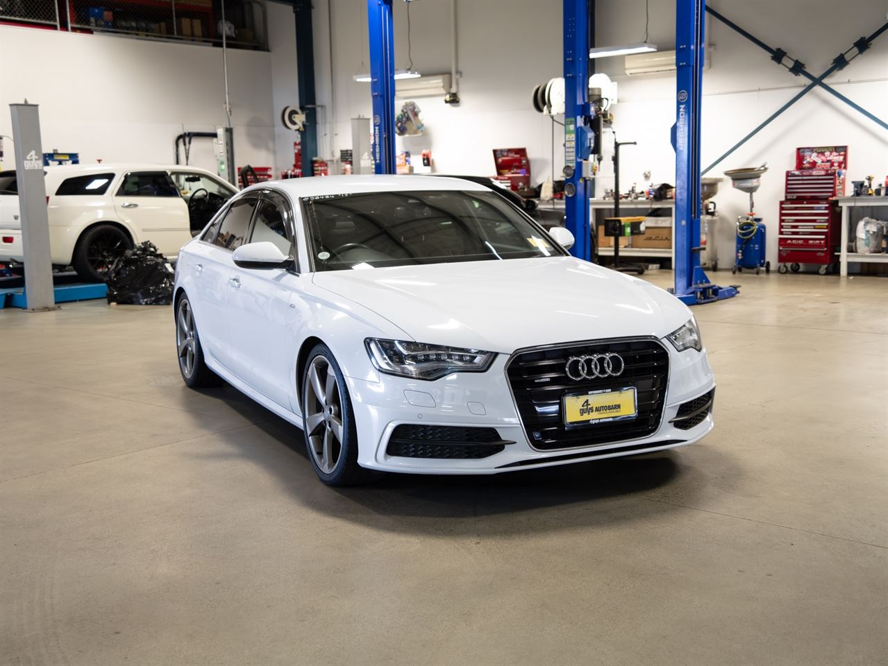 Vehicle image 3