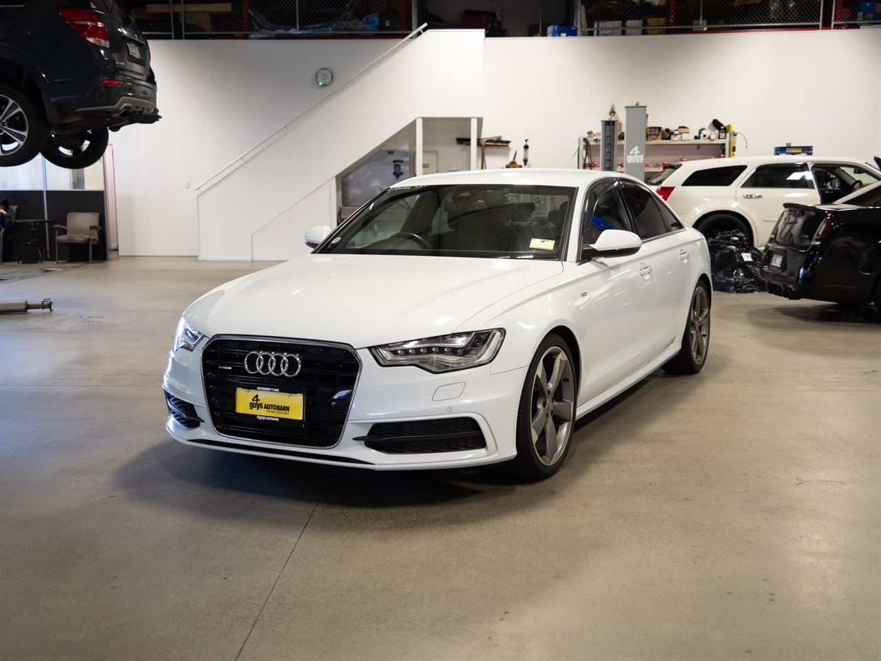 Vehicle image 4