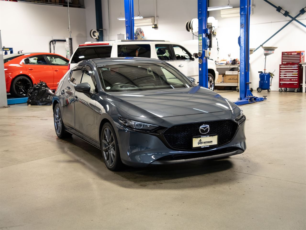 Vehicle image 3