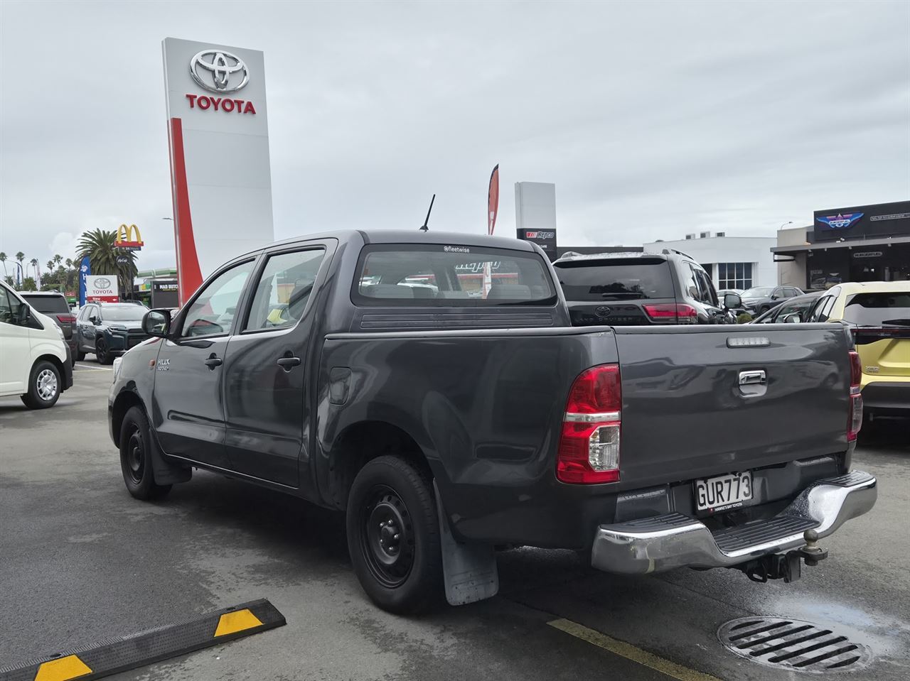 Vehicle image 5