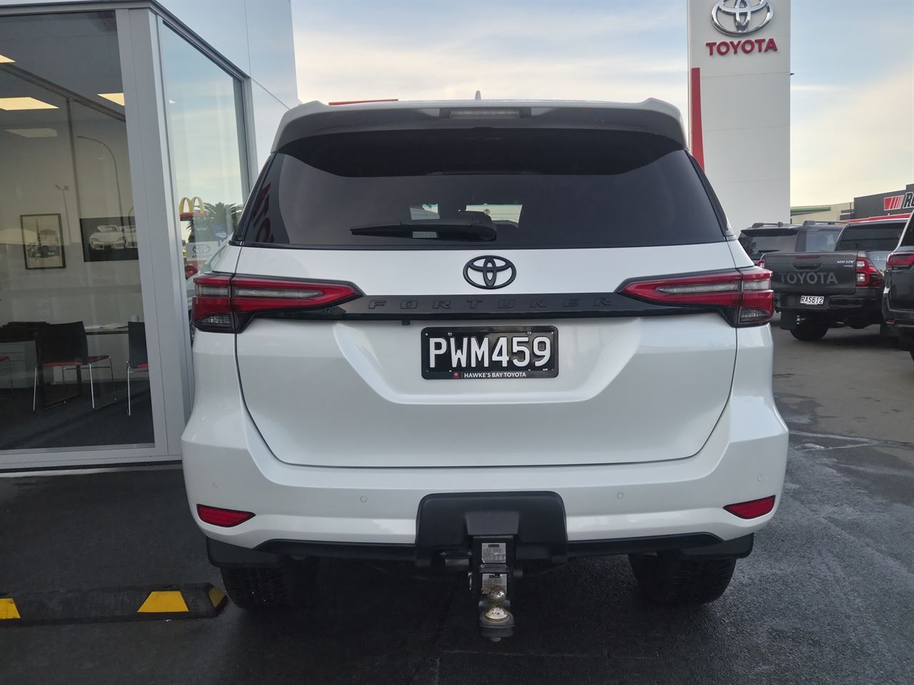 Vehicle image 4