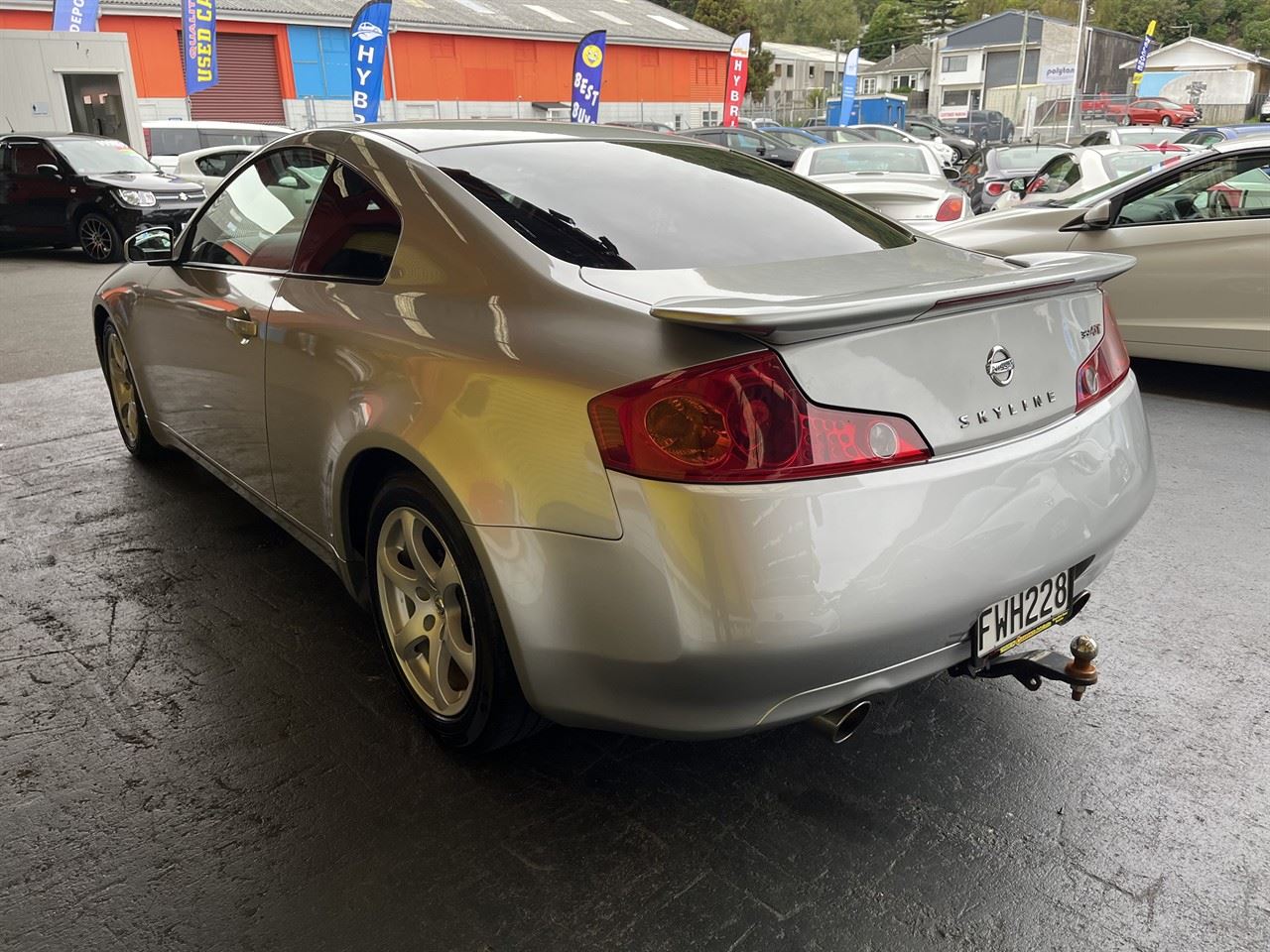 Vehicle image 4