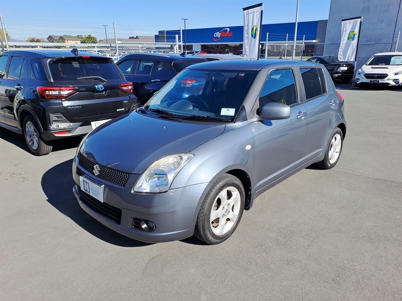 Vehicle image 3