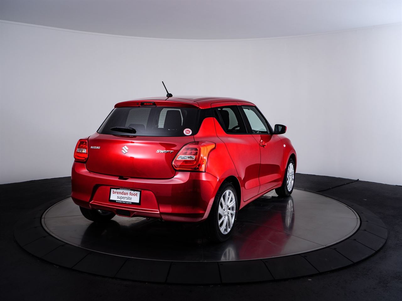 Vehicle image 3