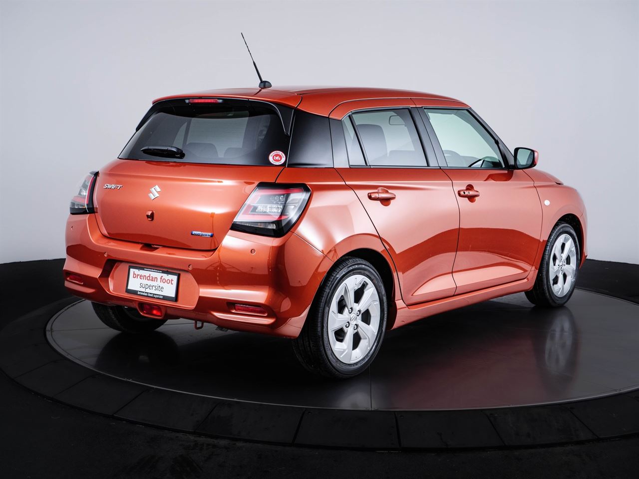 Vehicle image 3