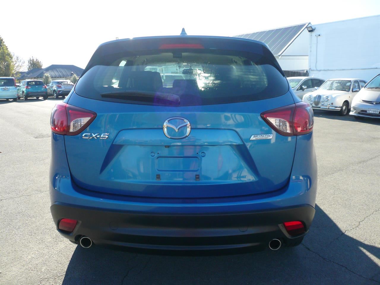 Vehicle image 5