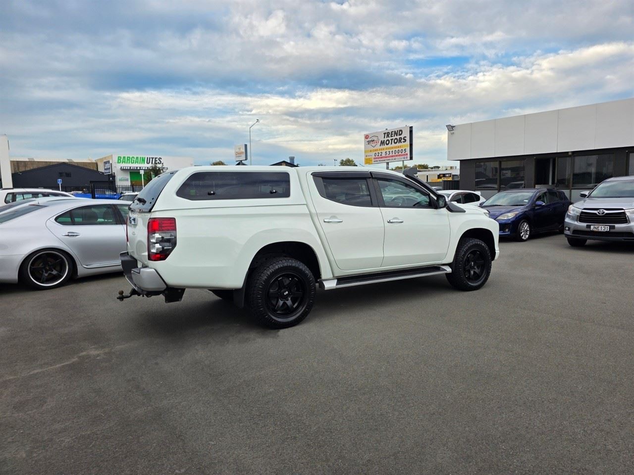 Vehicle image 2