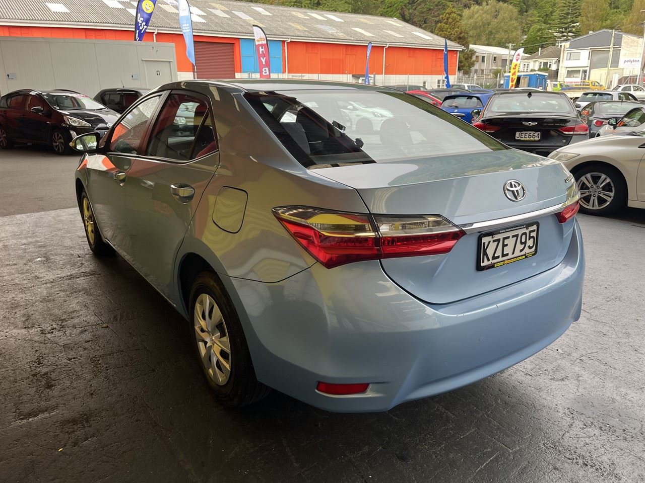 Vehicle image 4