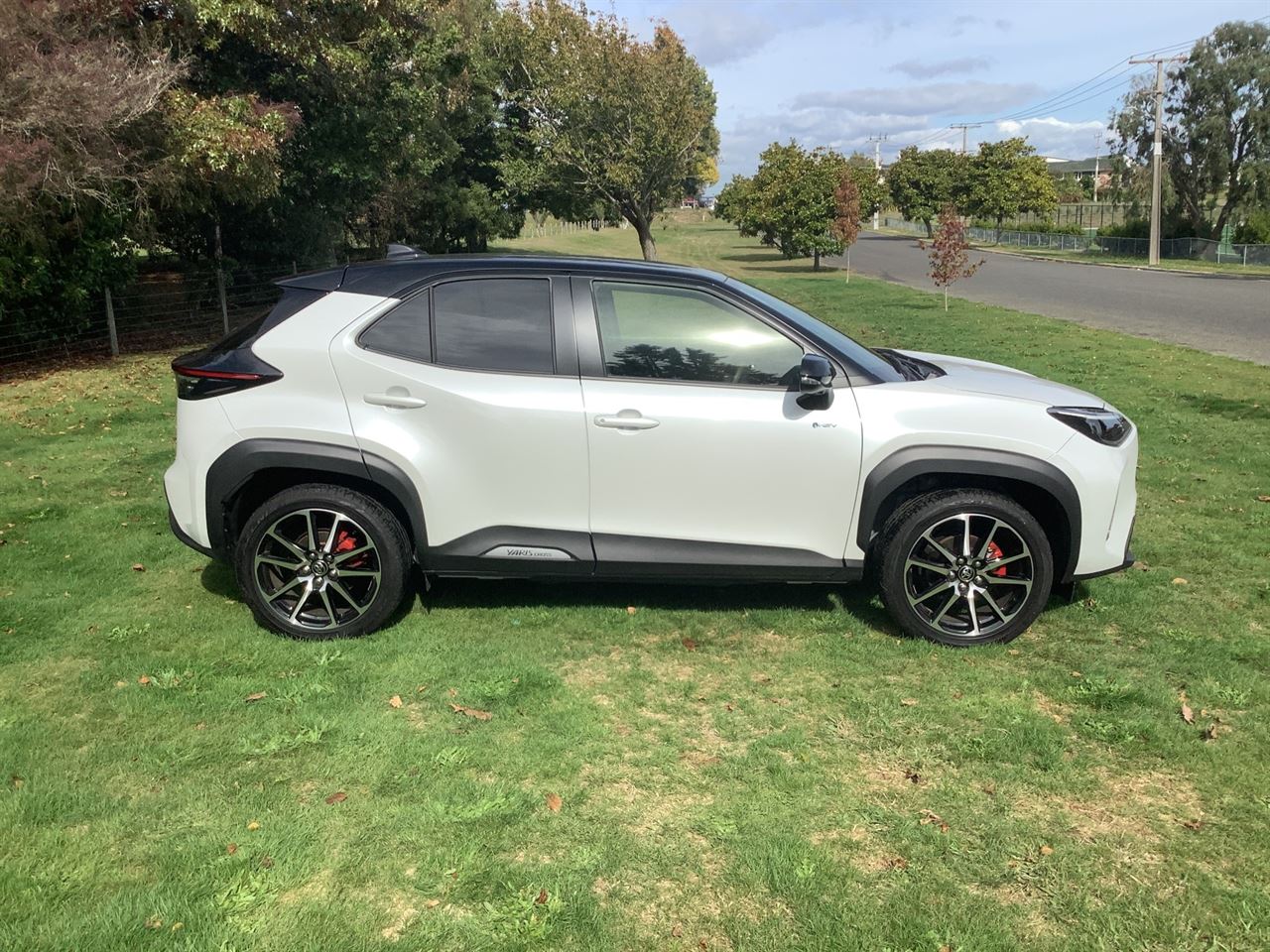 Vehicle image 4