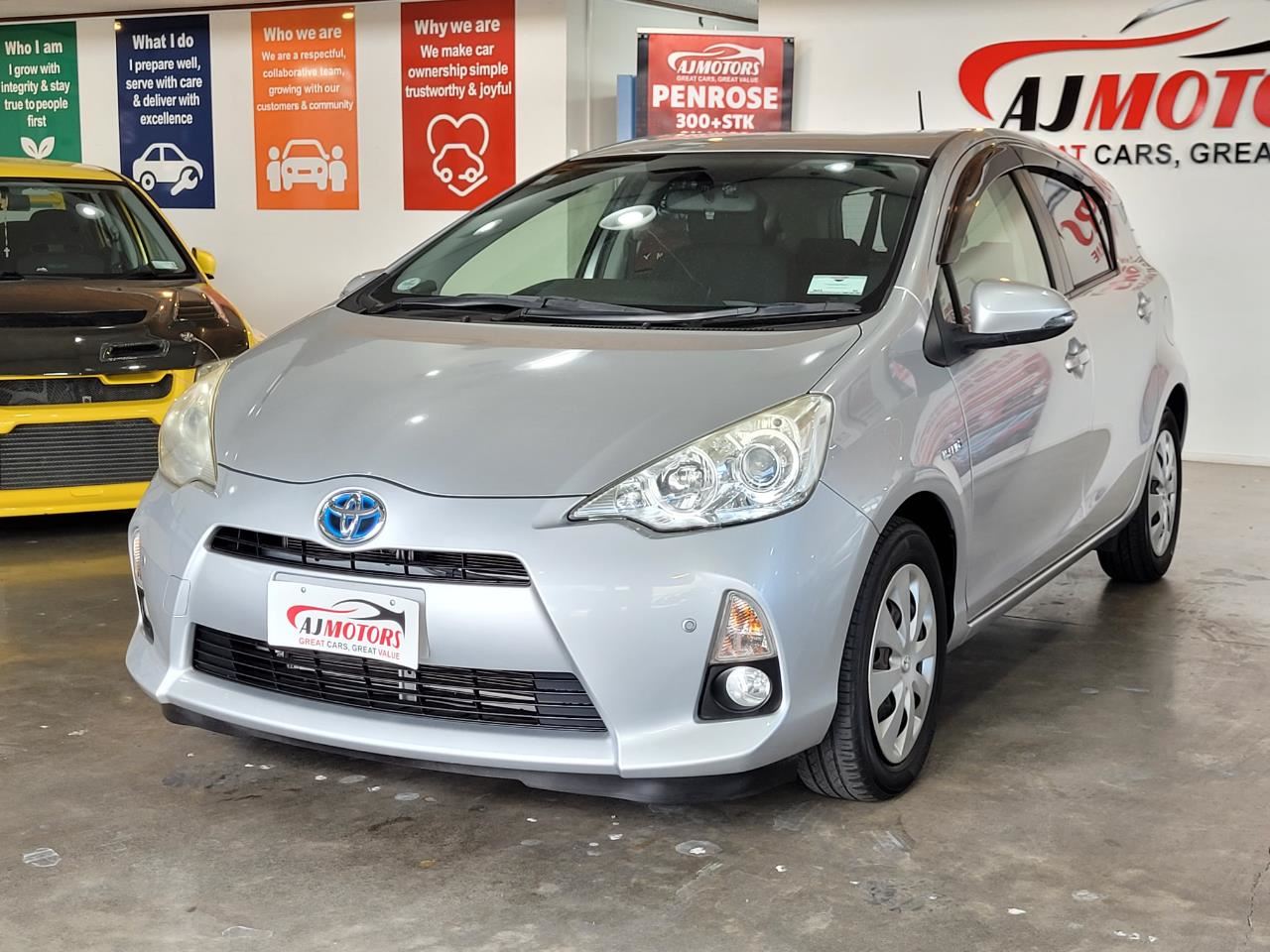 Vehicle image 3