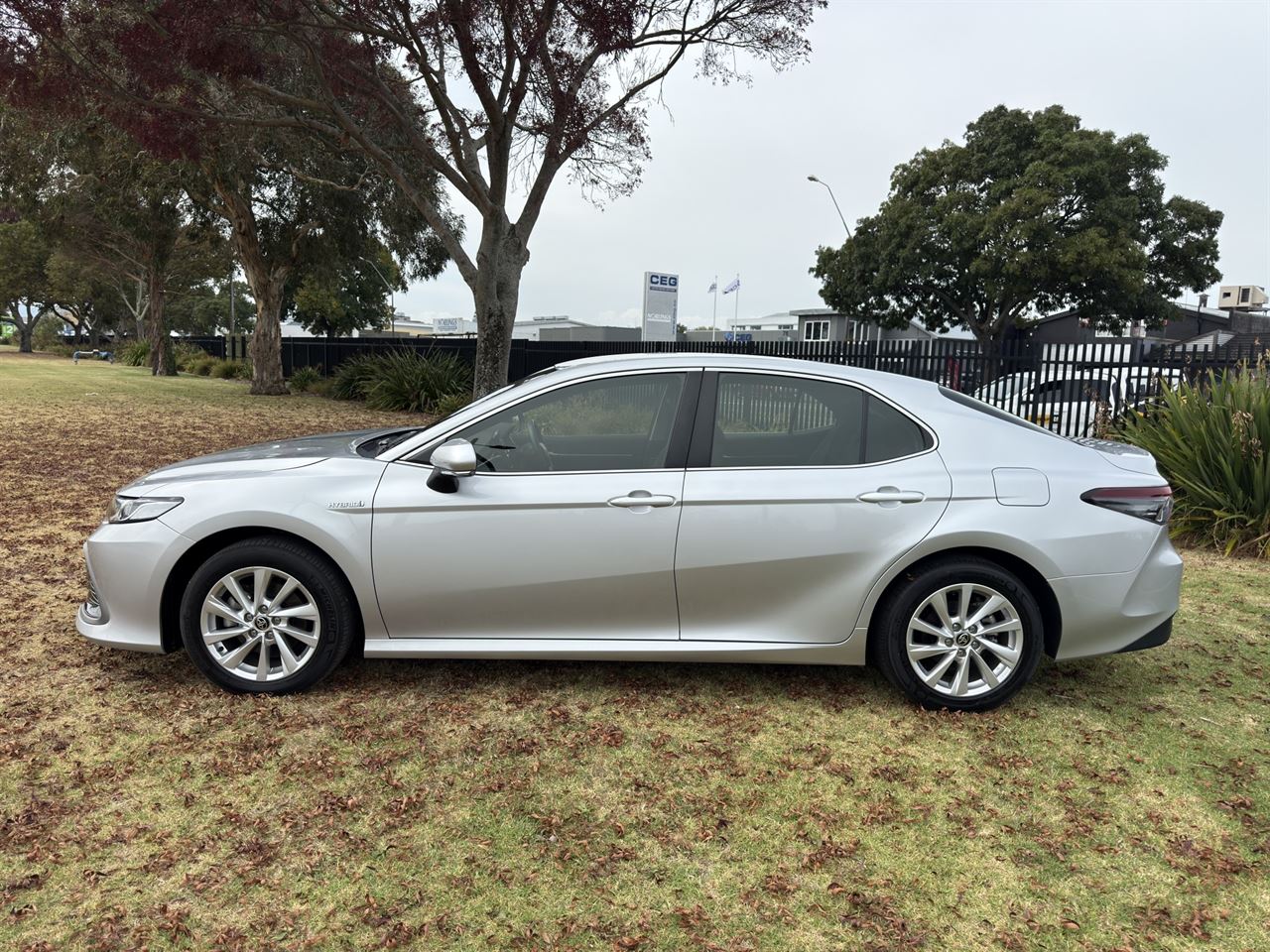 Vehicle image 4