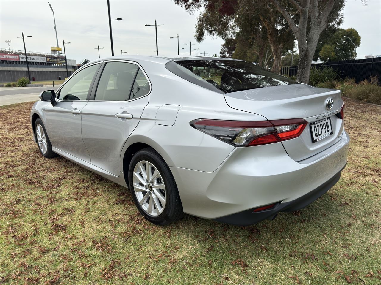 Vehicle image 5