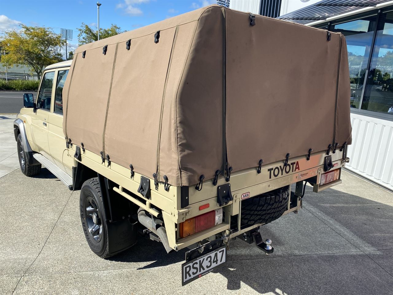 Vehicle image 3