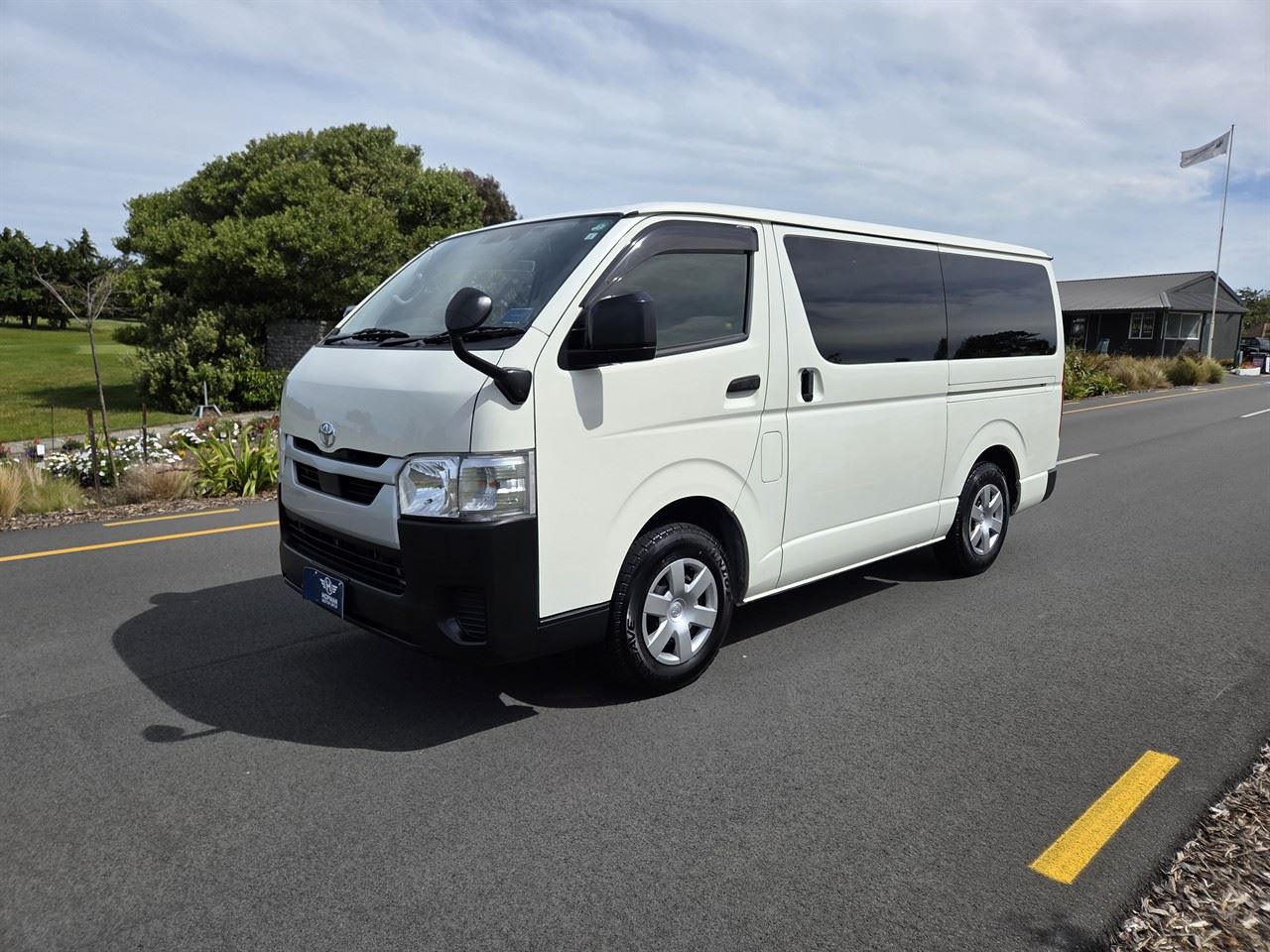 Vehicle image 3
