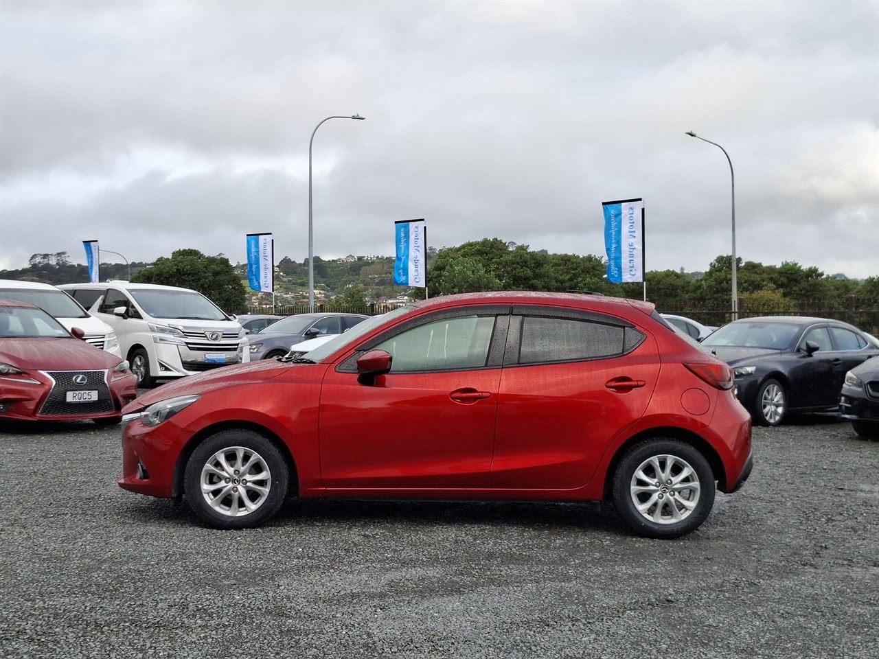Vehicle image 4