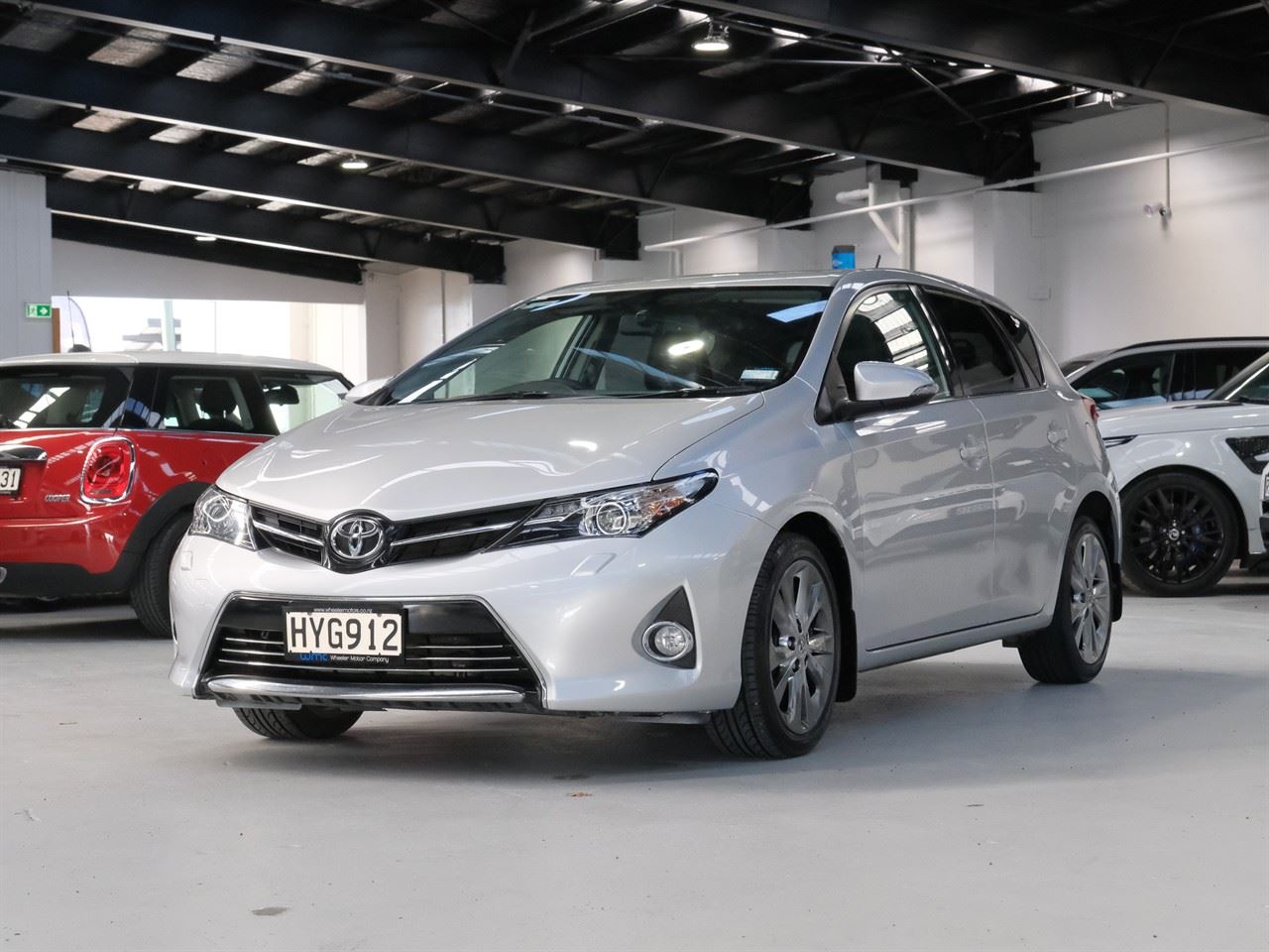 Vehicle image 4