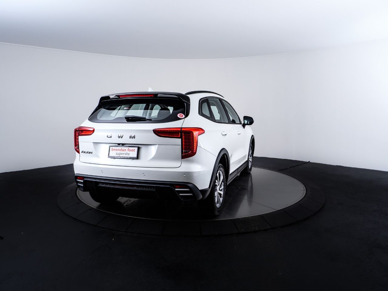 Vehicle image 3
