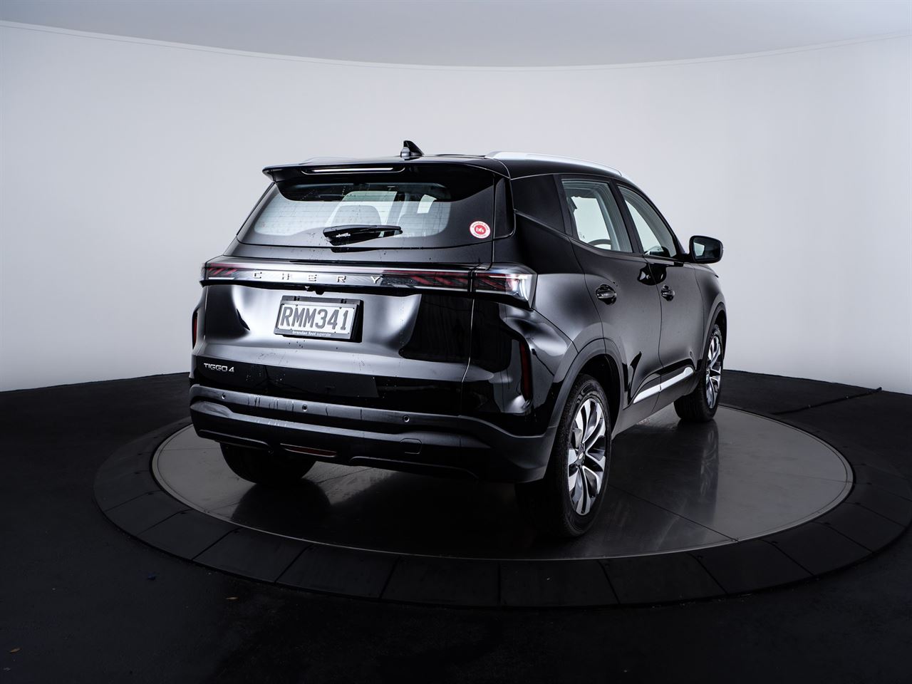 Vehicle image 3