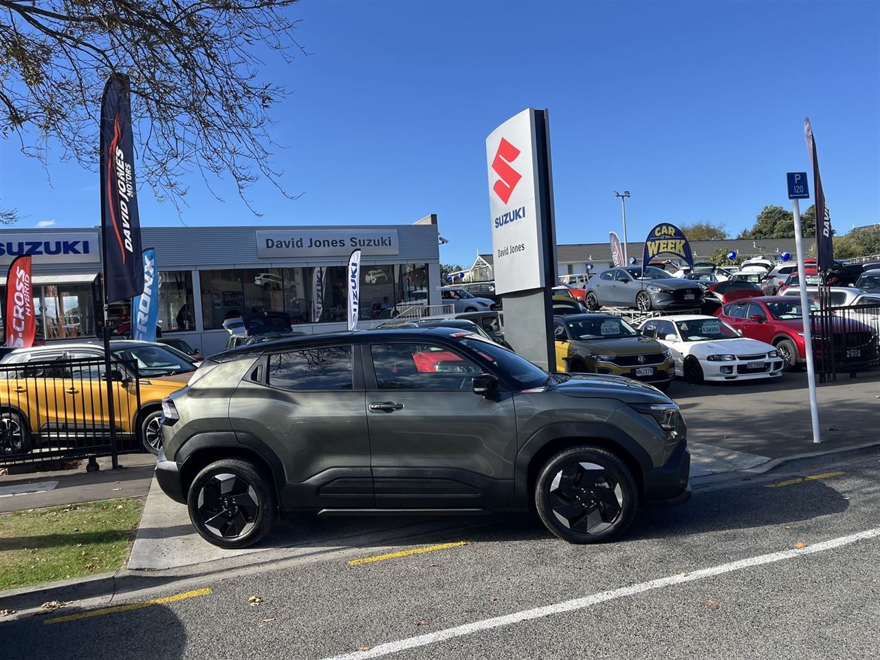 Vehicle image 3