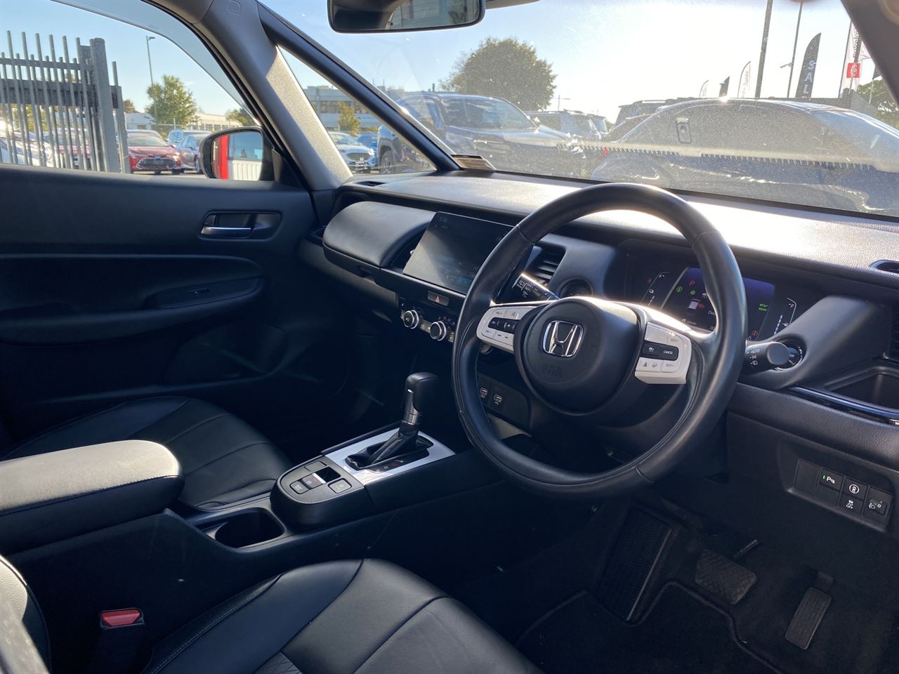 Vehicle image 5