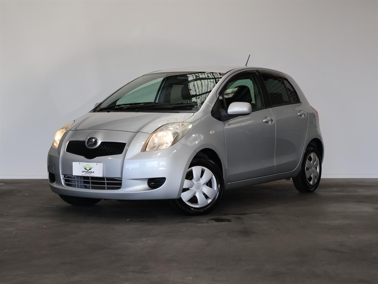 Vehicle image 3