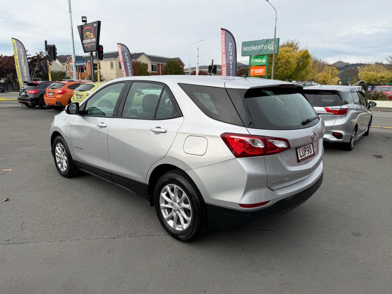 Vehicle image 4