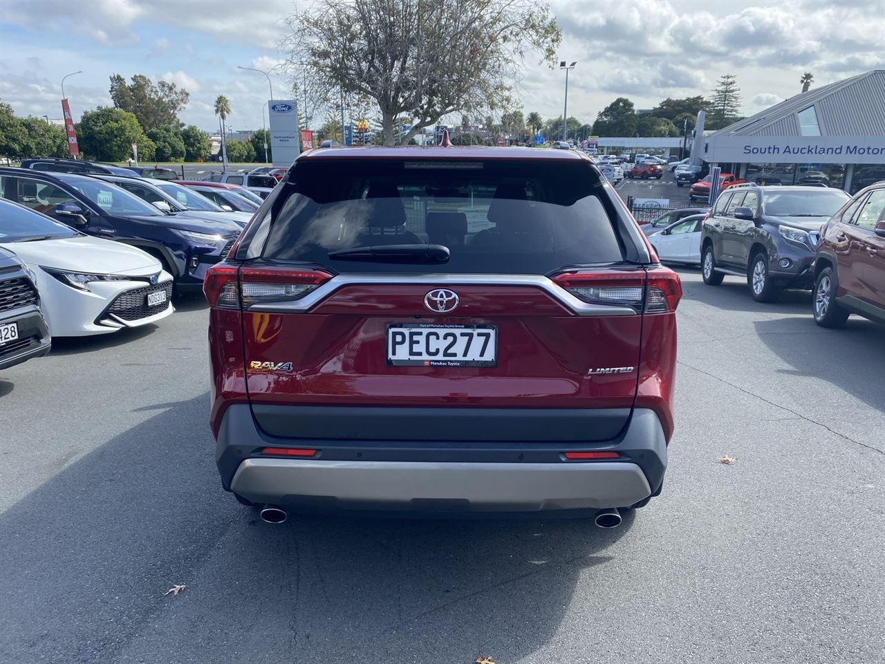 Vehicle image 3
