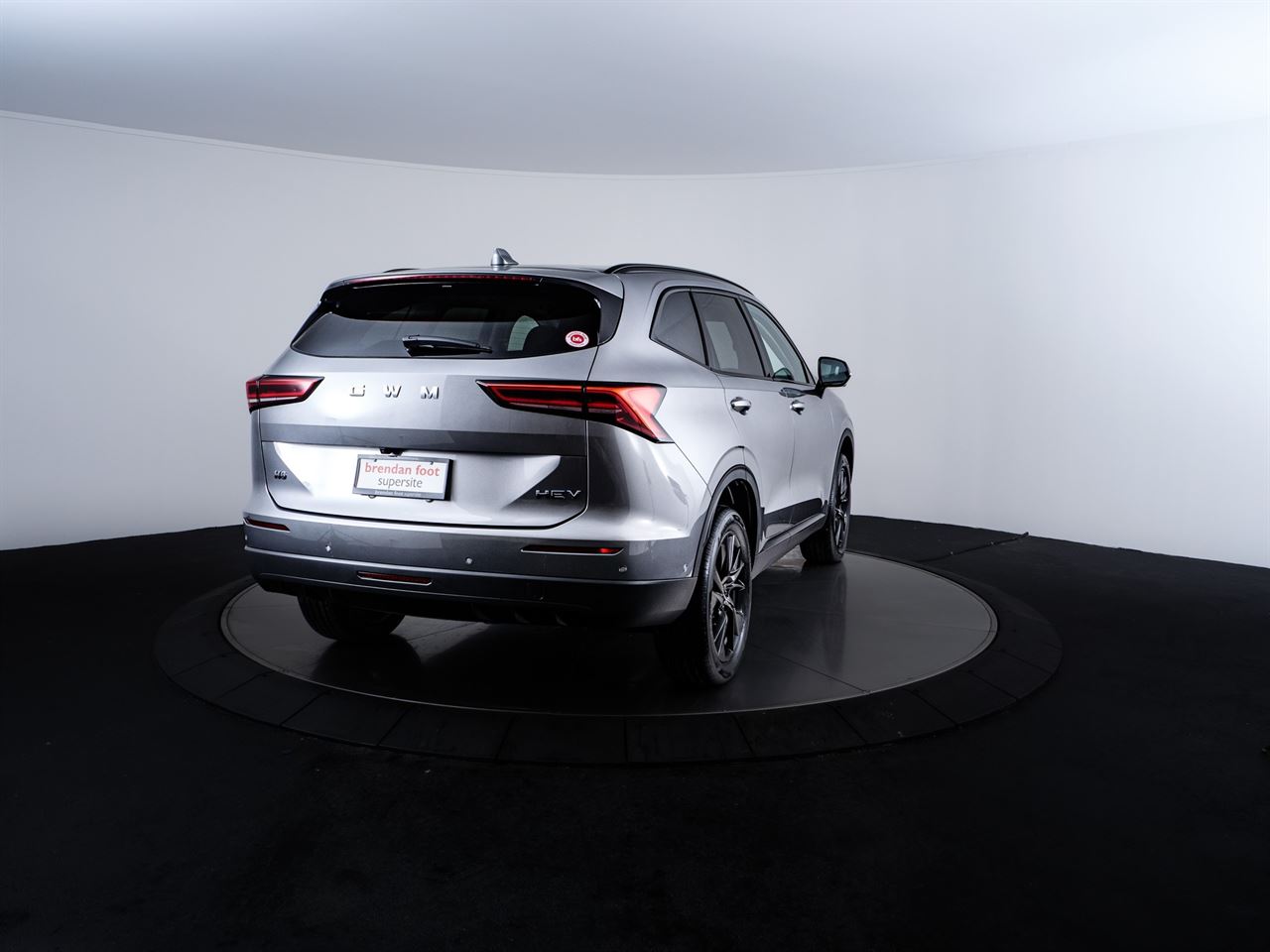 Vehicle image 3