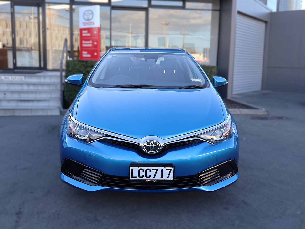 Vehicle image 2