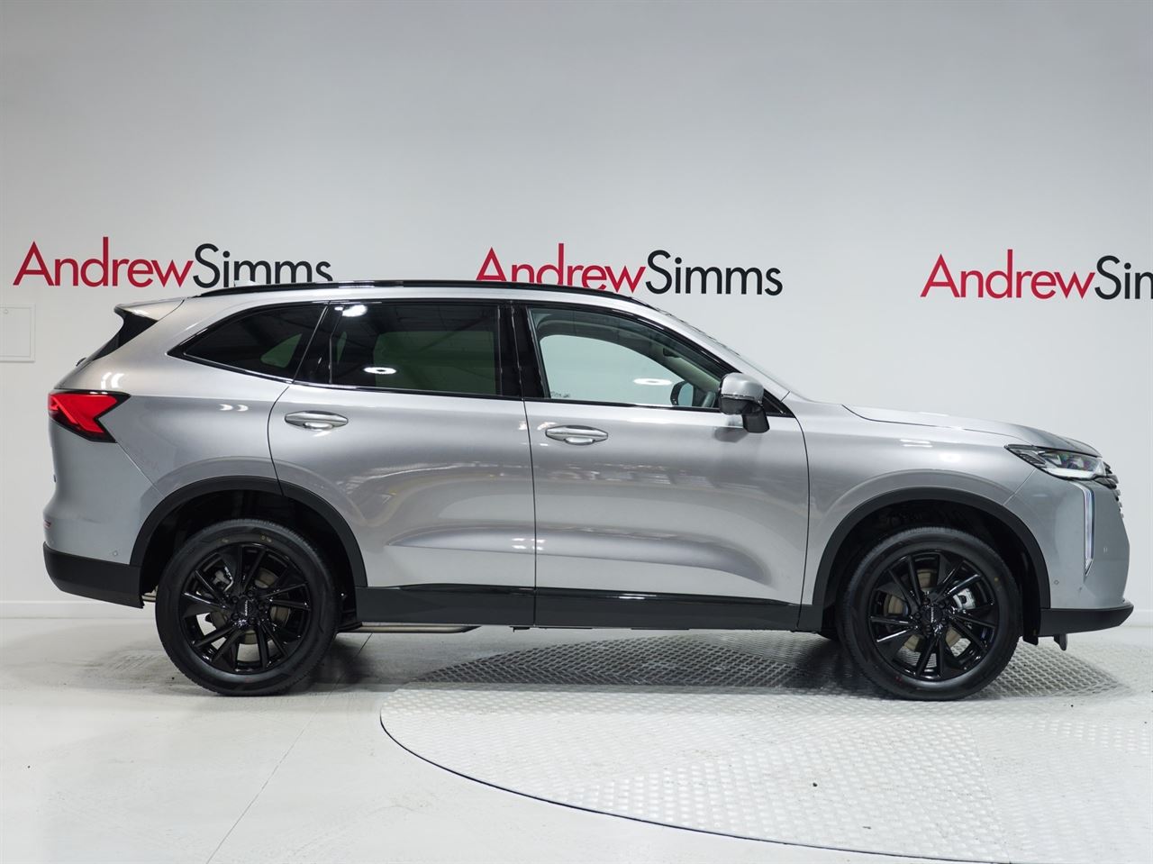 Vehicle image 3