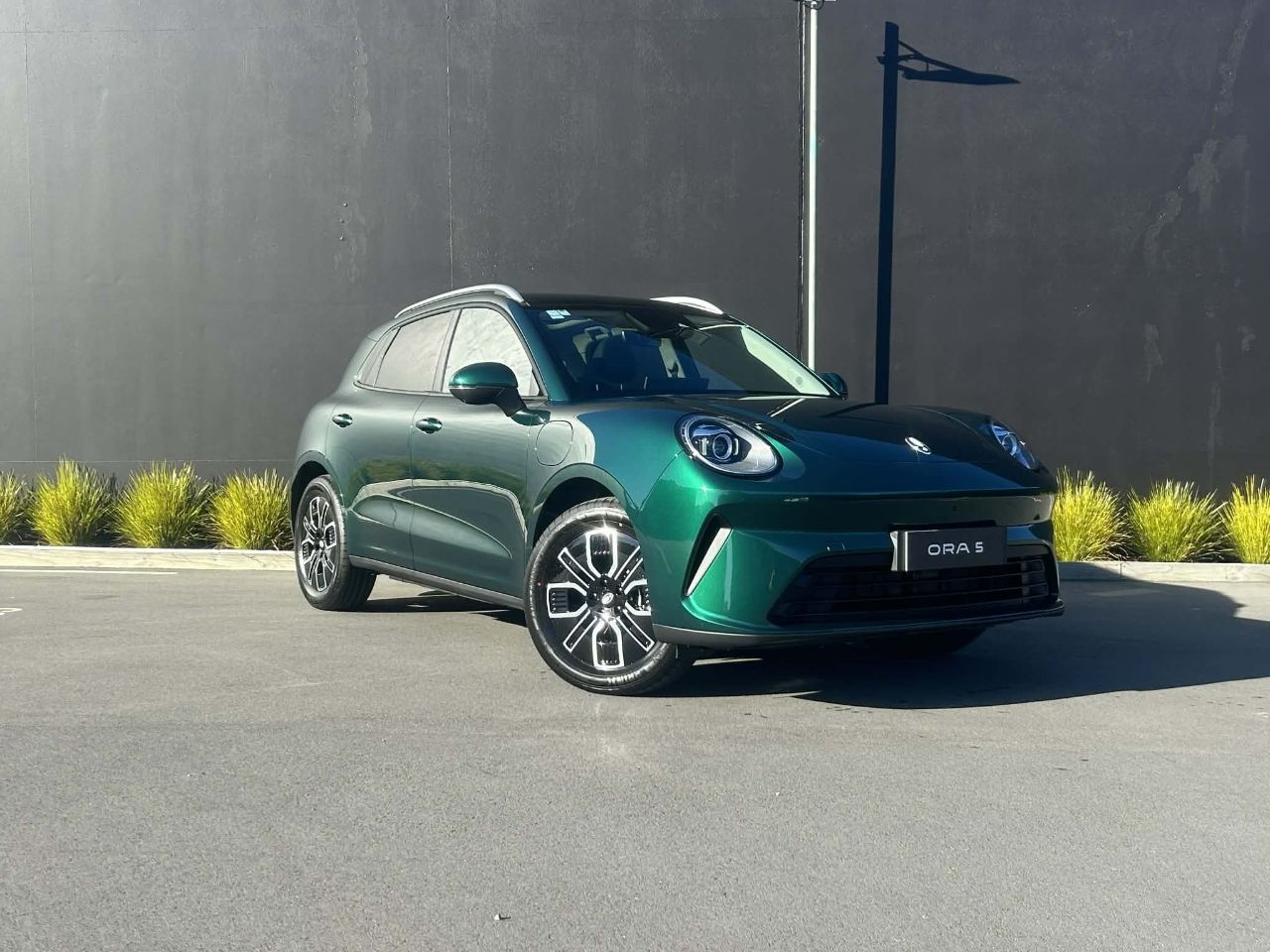 Vehicle image 1