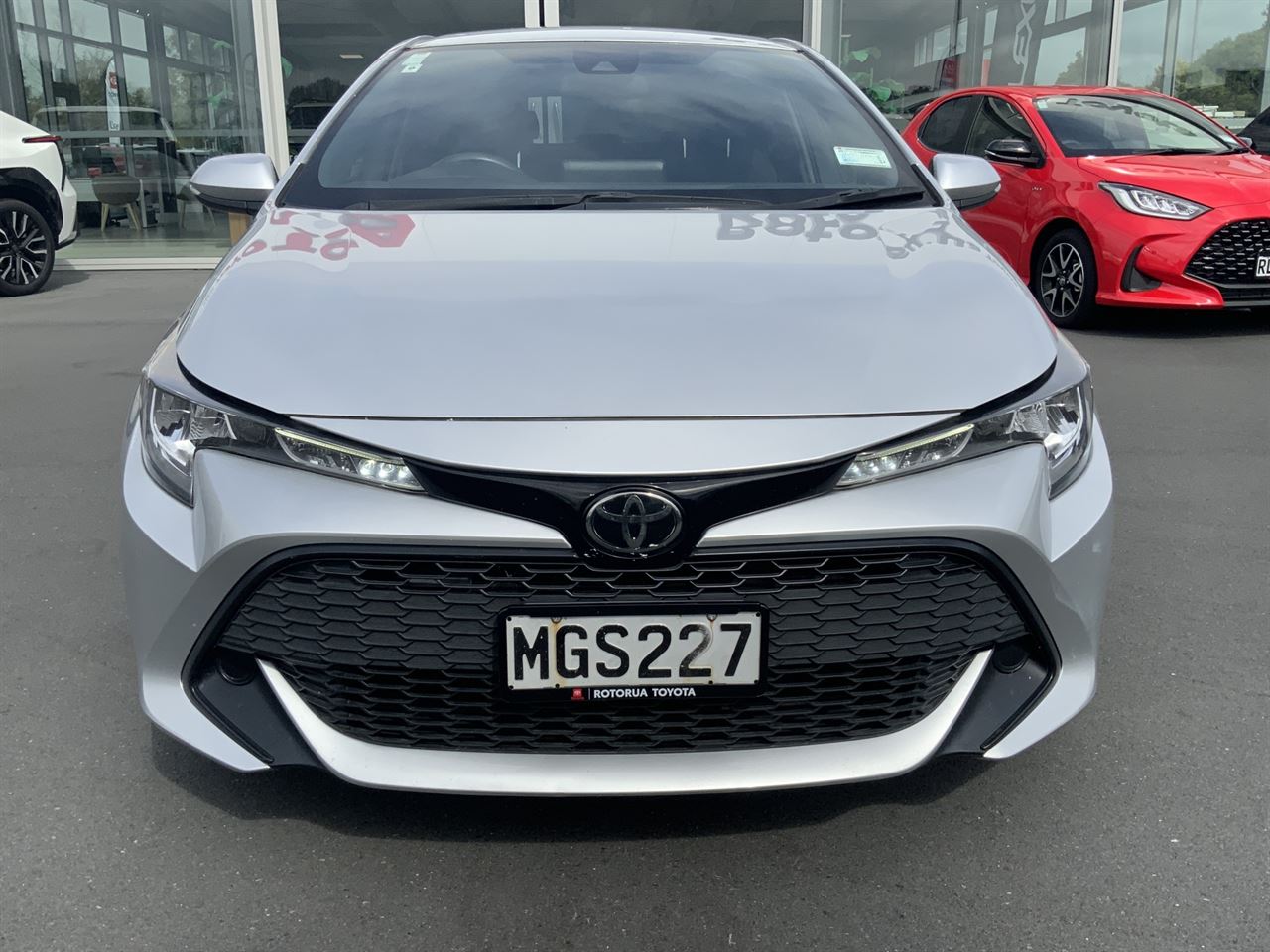 Vehicle image 3