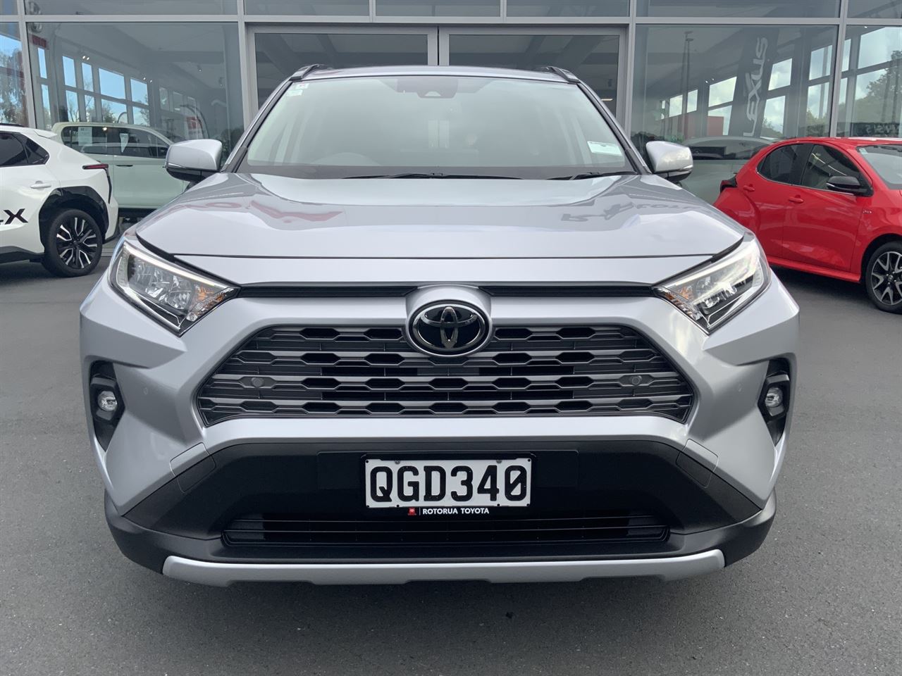 Vehicle image 3