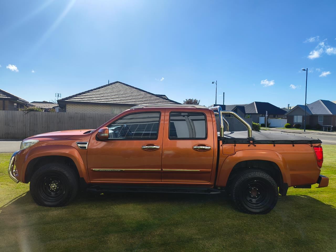 Vehicle image 4
