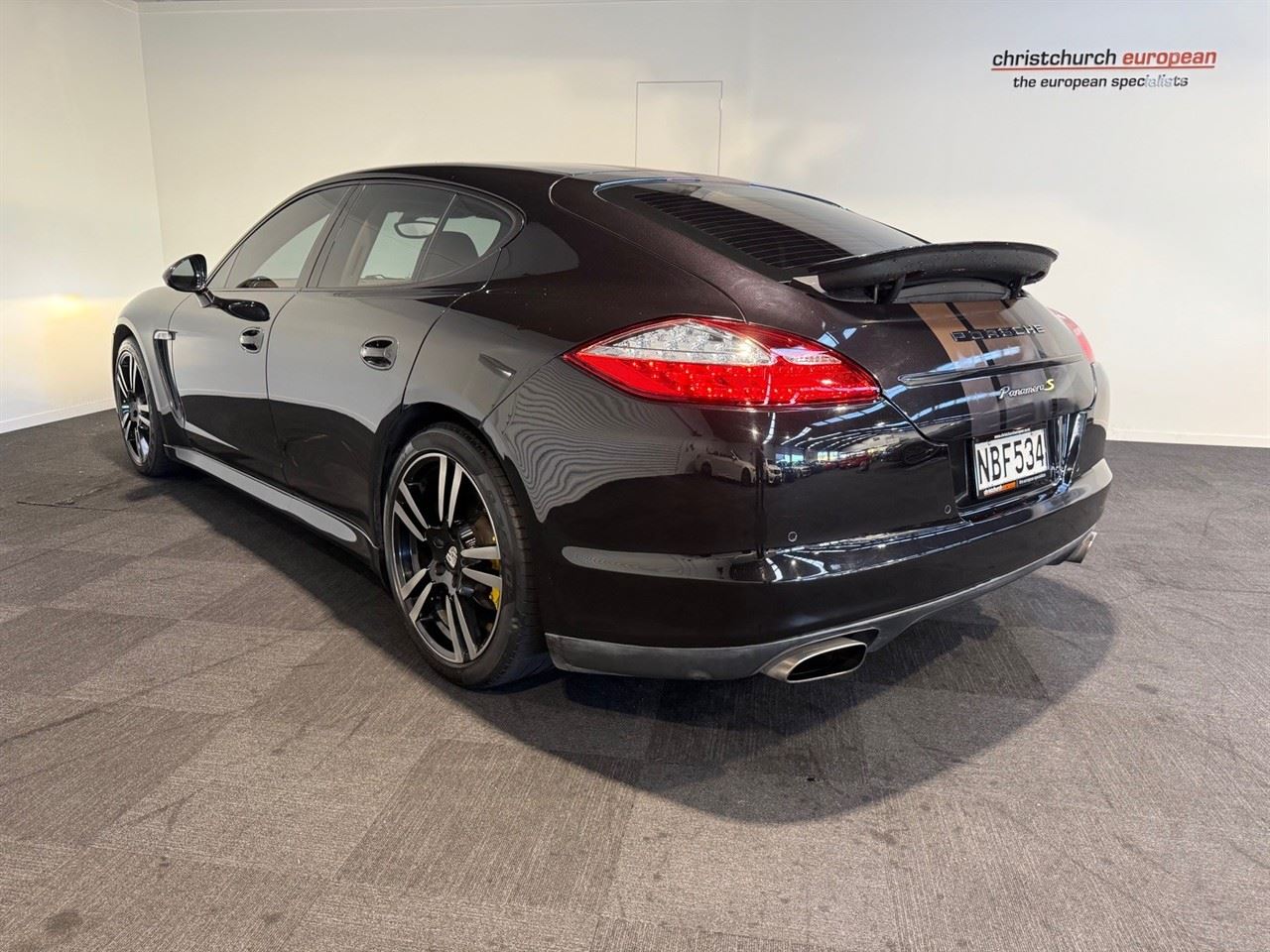 Vehicle image 5
