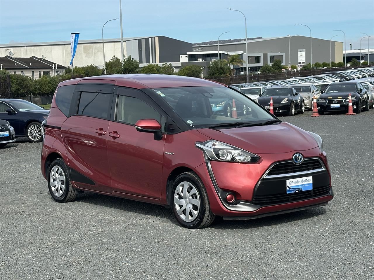 Vehicle image 1