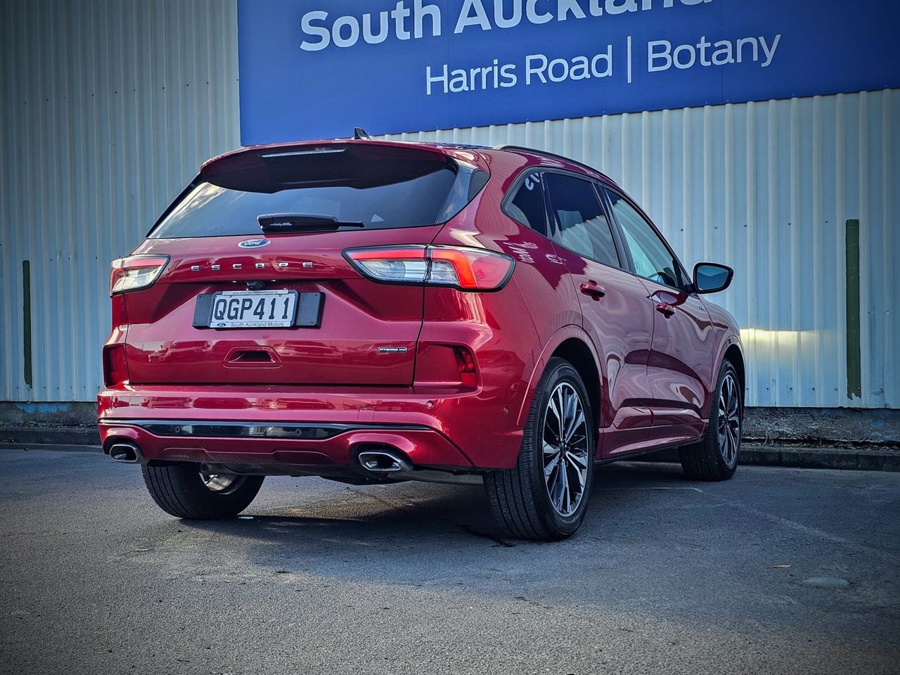 Vehicle image 3