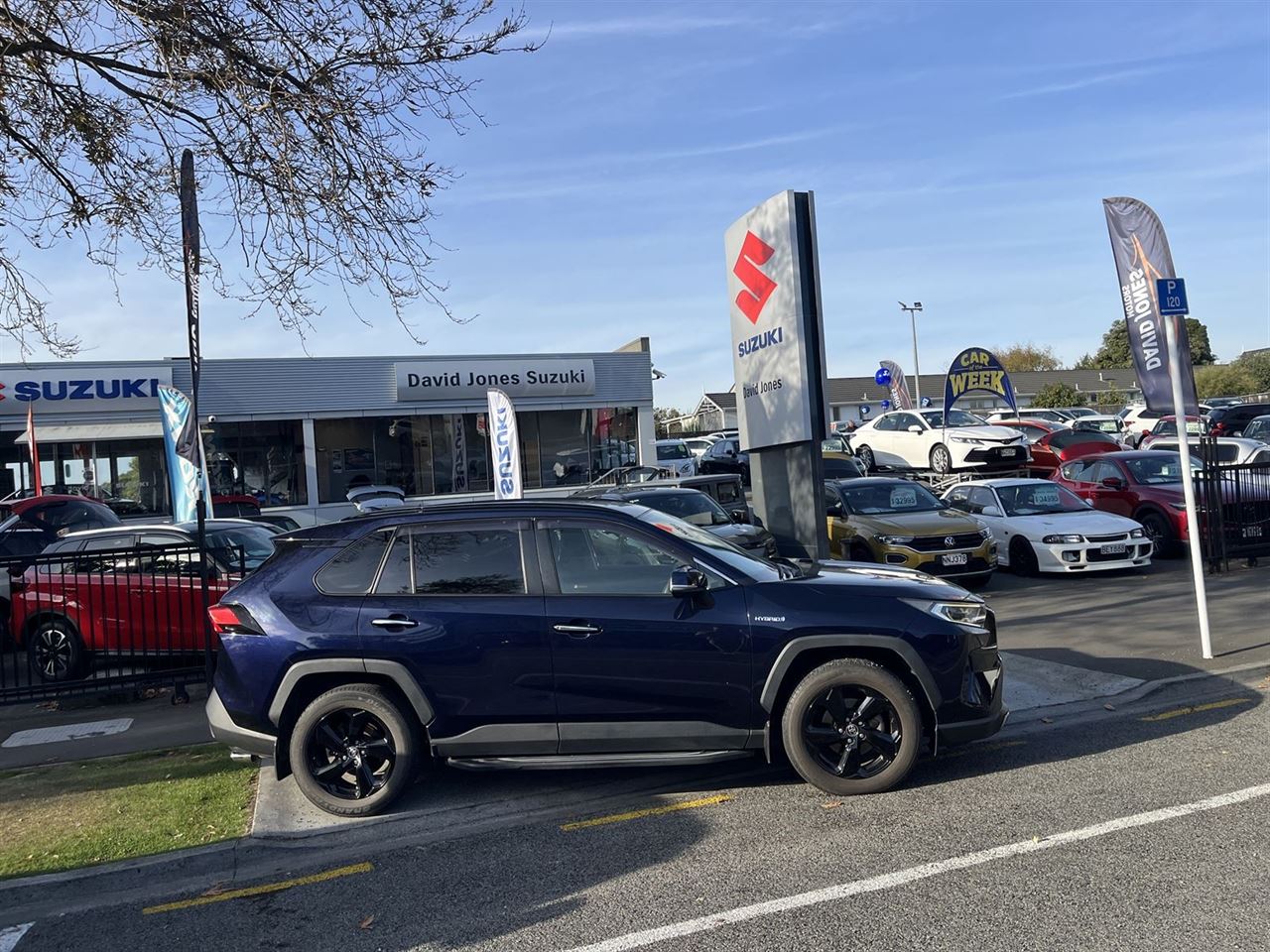 Vehicle image 4