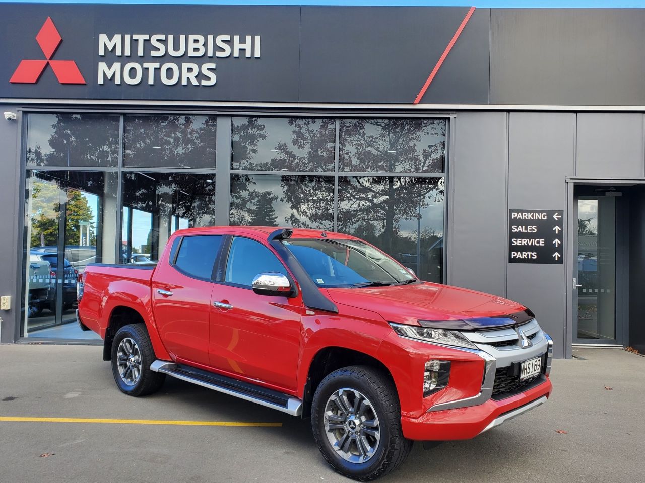 Vehicle image 1