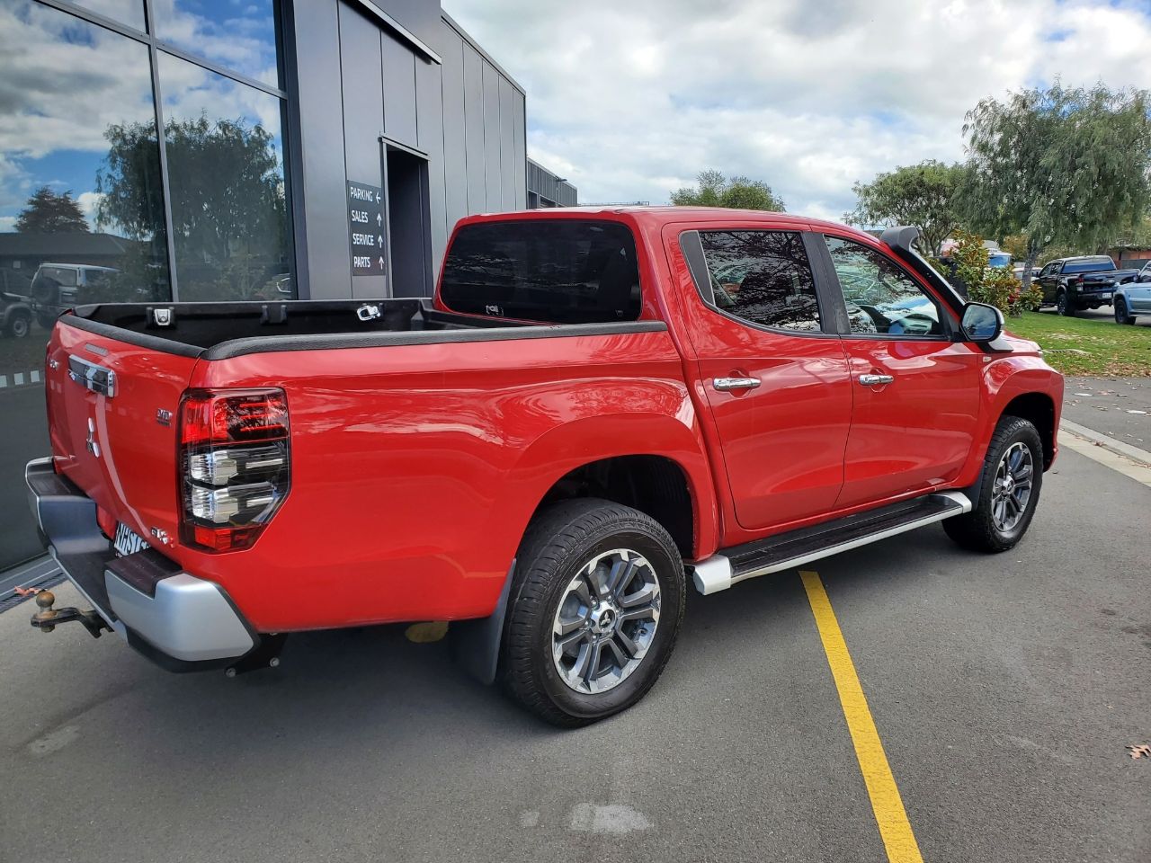 Vehicle image 3