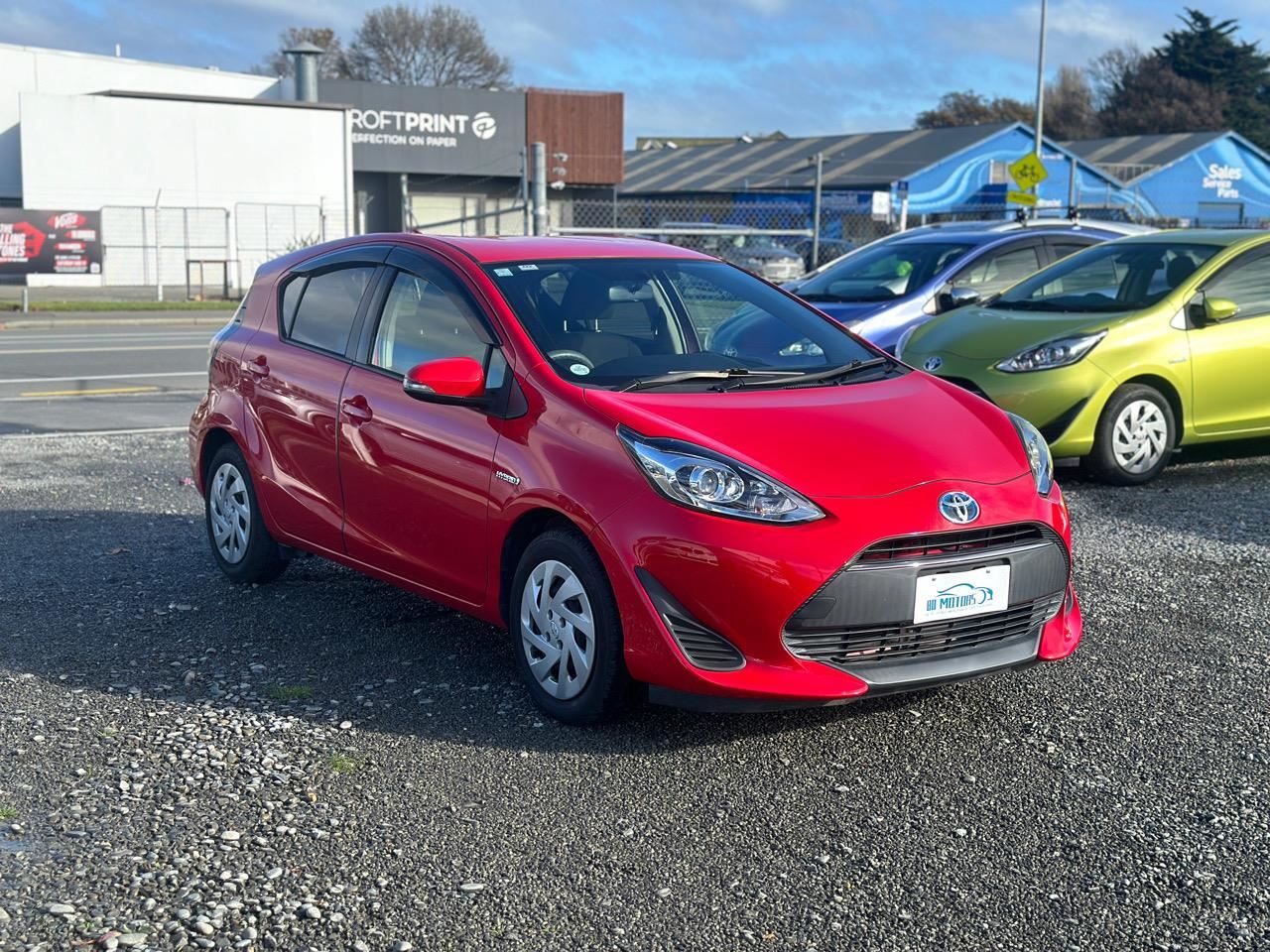 Vehicle image 3