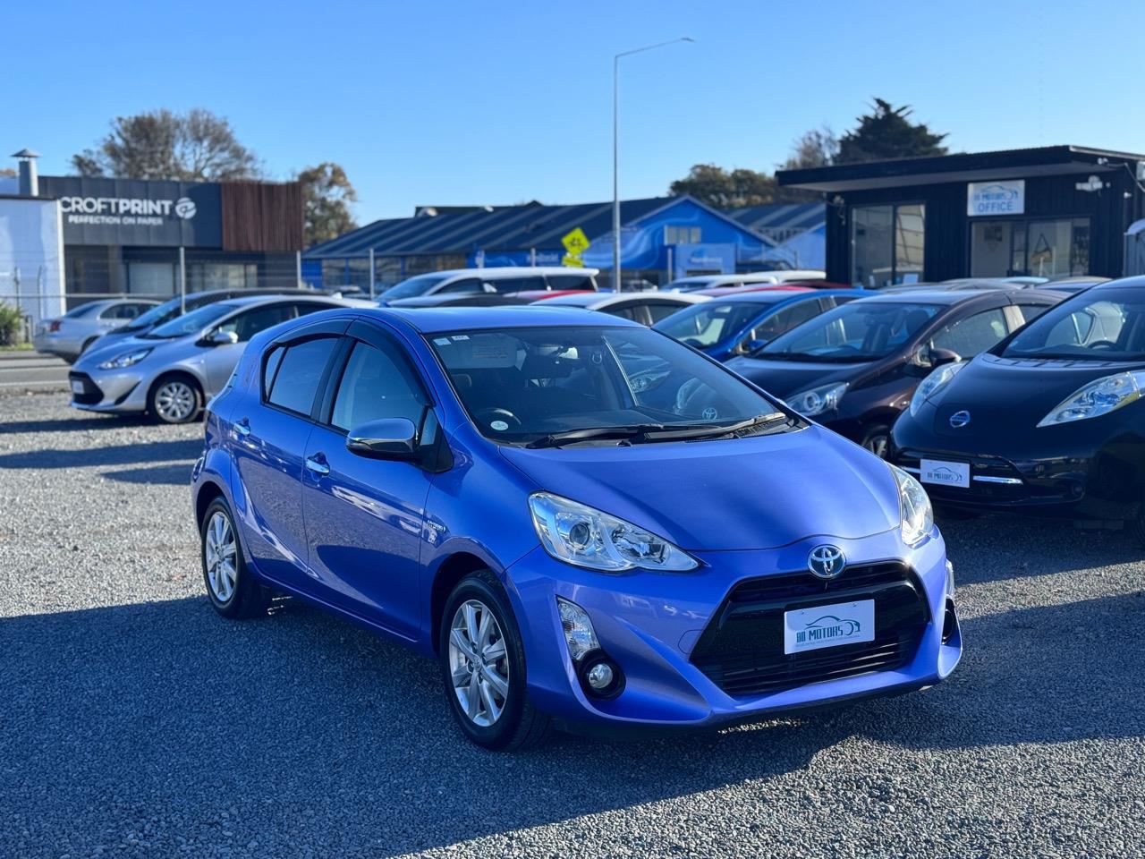 Vehicle image 3