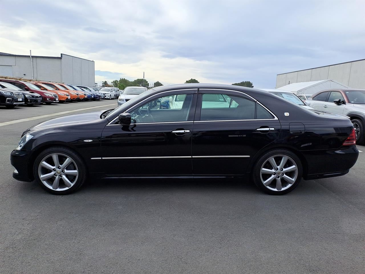 Vehicle image 4