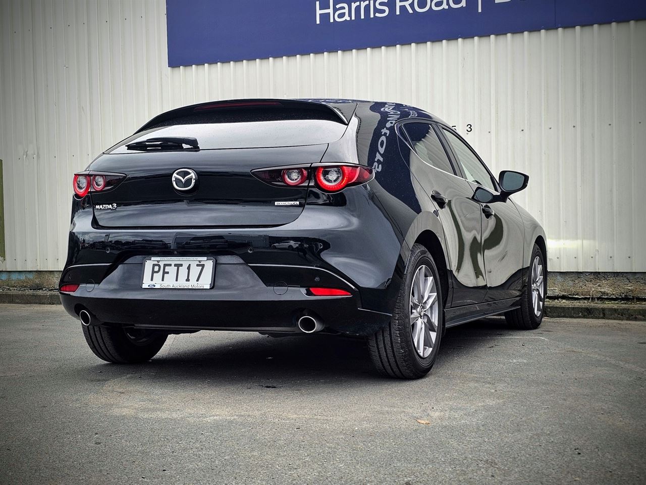 Vehicle image 3