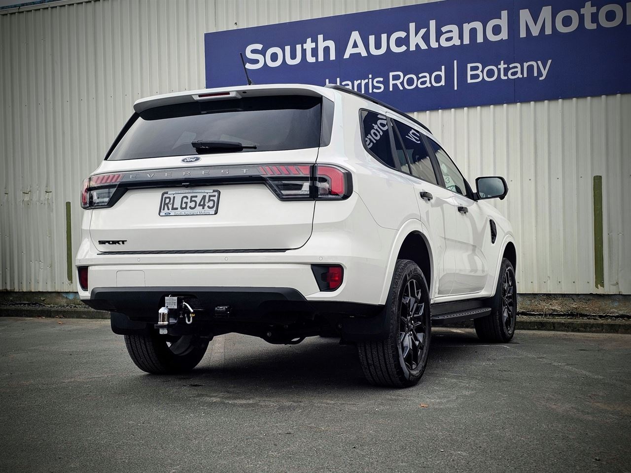 Vehicle image 3