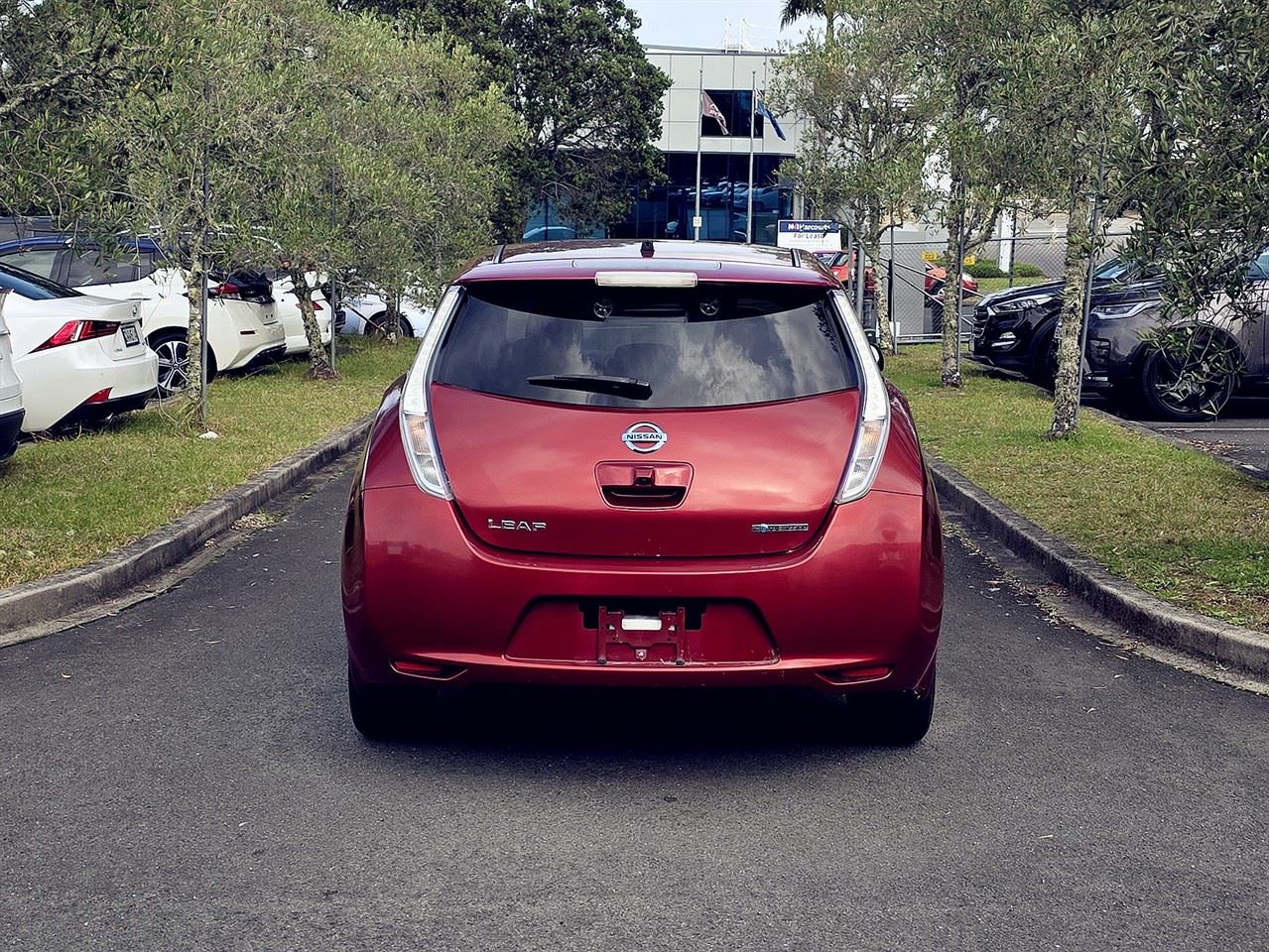 Vehicle image 5