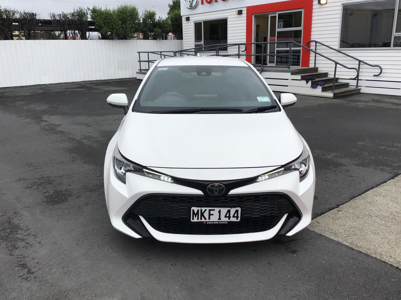 Vehicle image 2