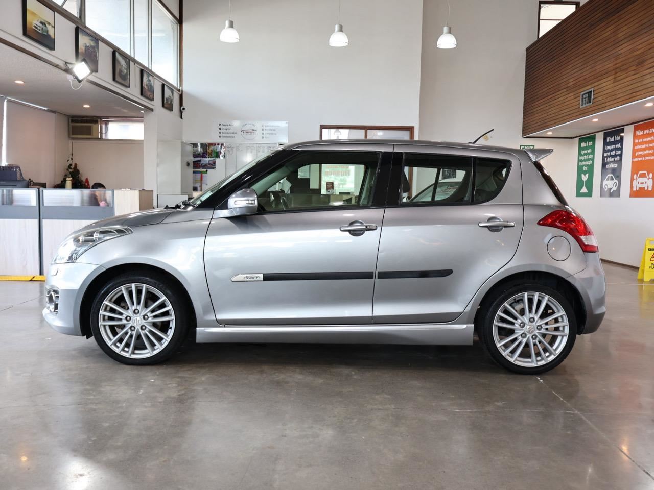 Vehicle image 5