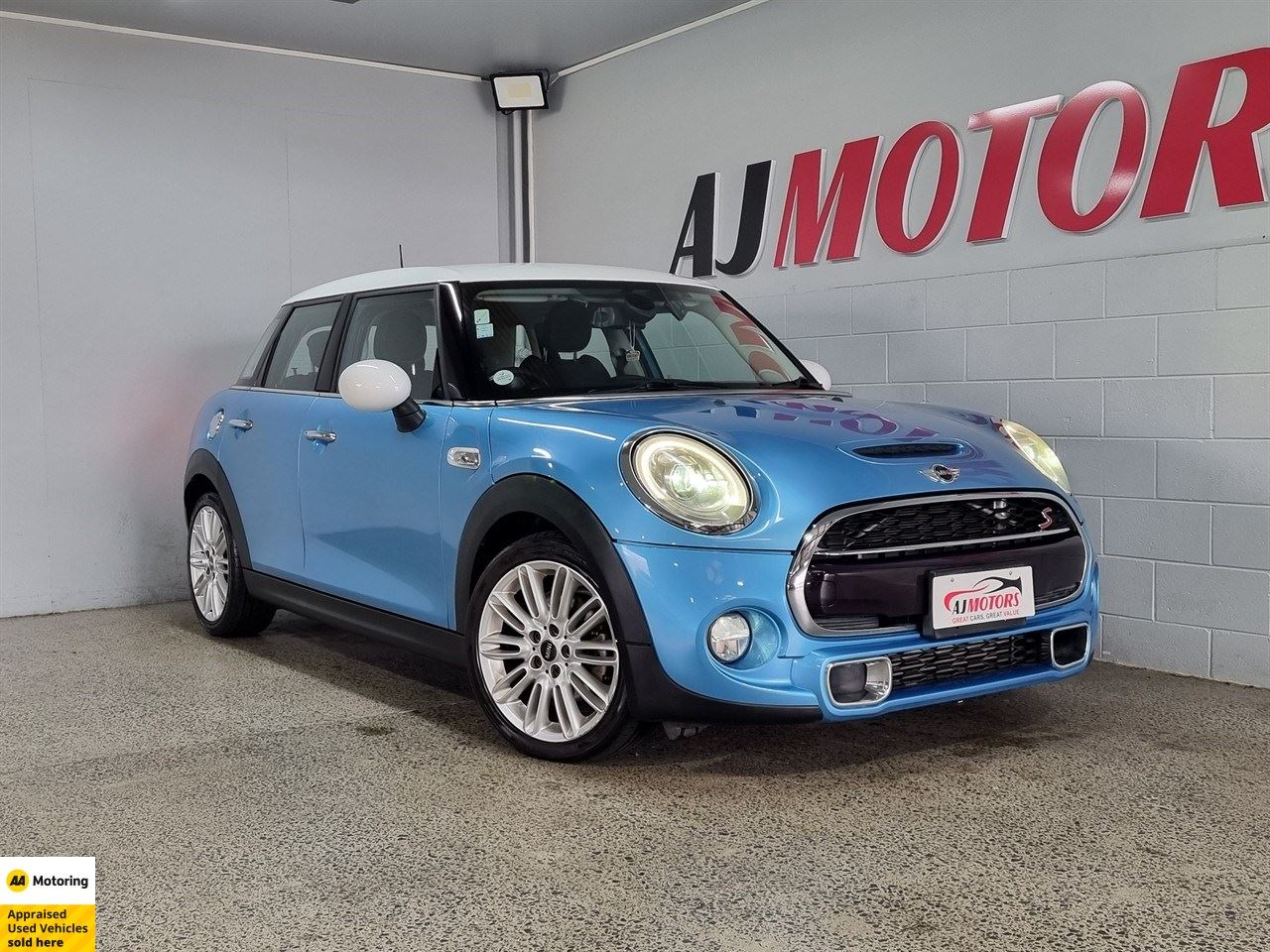 Vehicle image 1